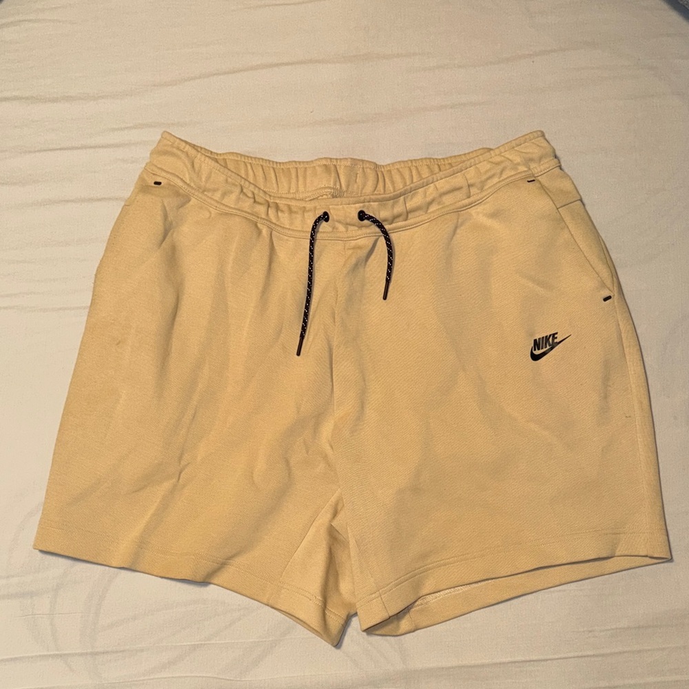 Nike Tech Men's Athletic Shorts